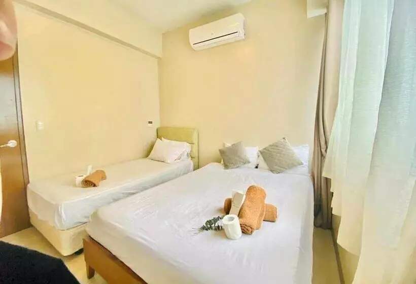 Mactan Newtown Near Airport! With Pool Access