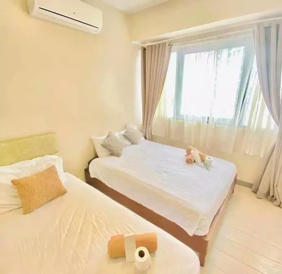 Mactan Newtown Near Airport! With Pool Access