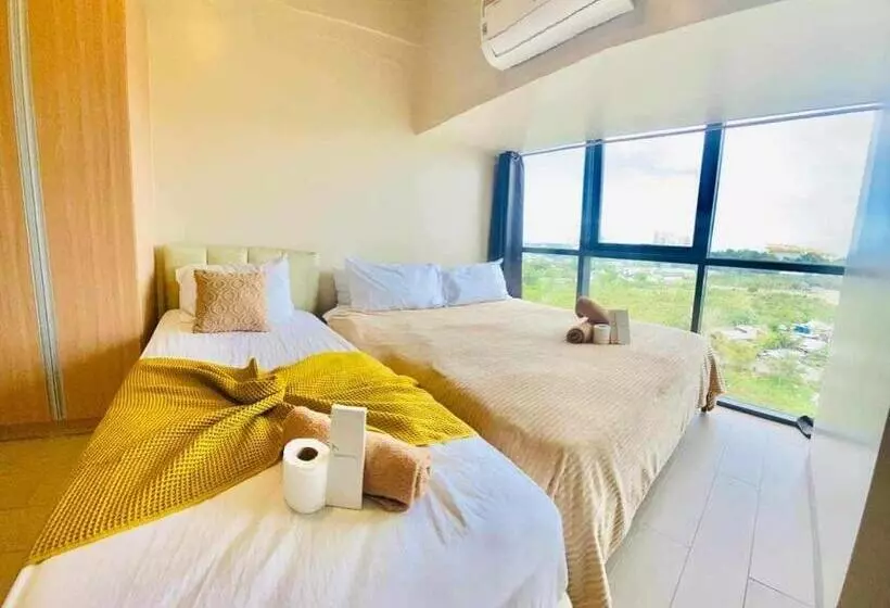 Mactan Newtown Near Airport! With Pool Access