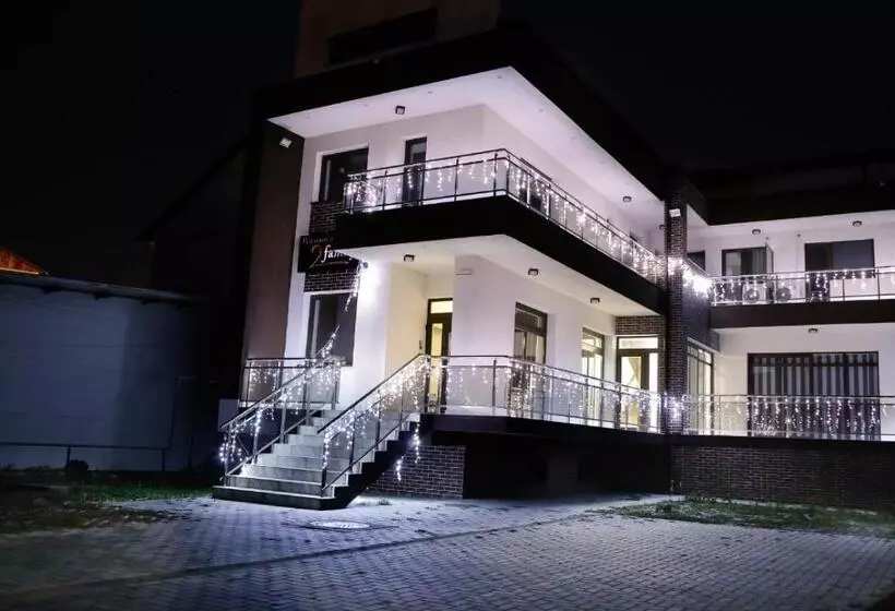 ペンション 2family