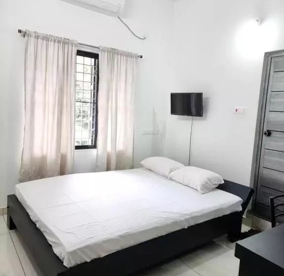 Majatalo Olive Homestay 1bhk Diamond Ernakulam