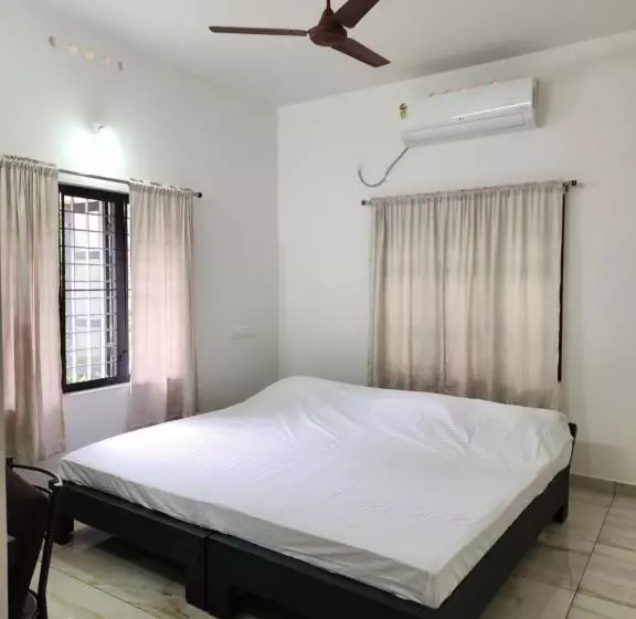 Majatalo Olive Homestay 1bhk Diamond Ernakulam