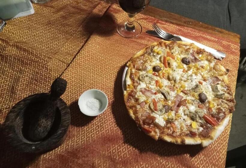 پانسیون One Piece Kampot