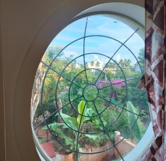 پانسیون Paradise Le Bonheur Guest House