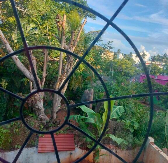 پانسیون Paradise Le Bonheur Guest House