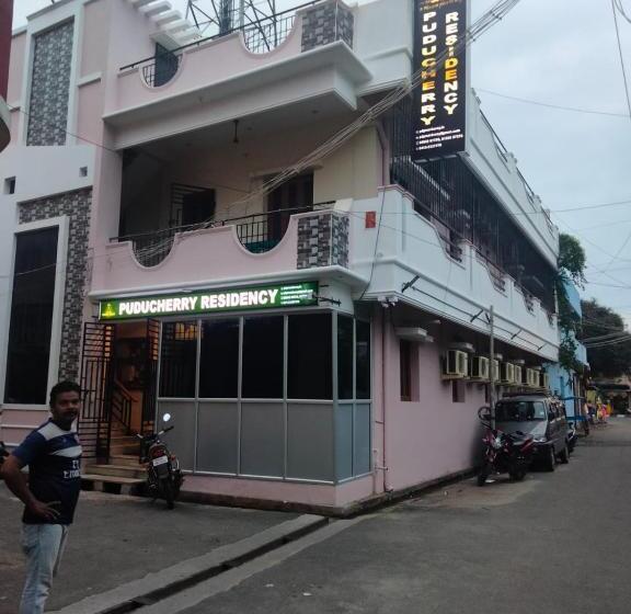 ペンション Puducherry Residency