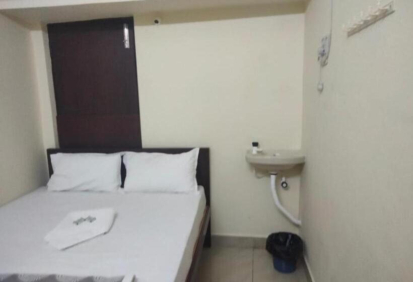 ペンション Puducherry Residency