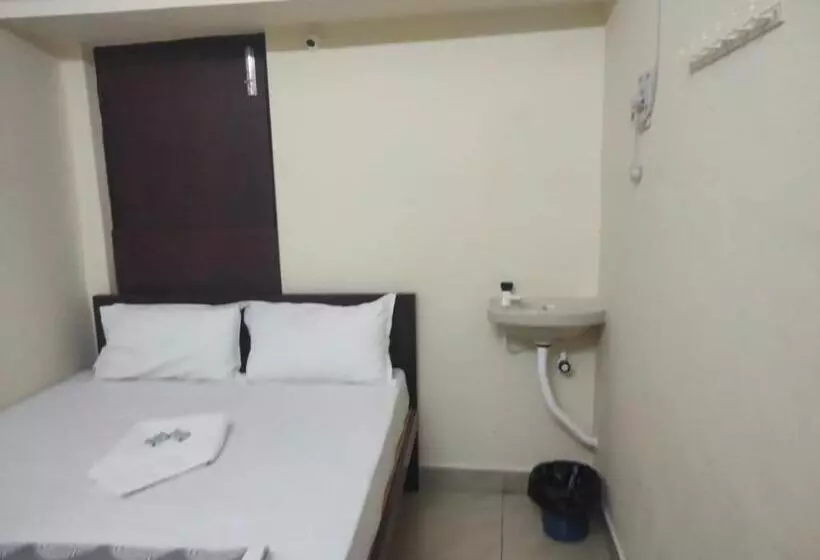 پانسیون Puducherry Residency
