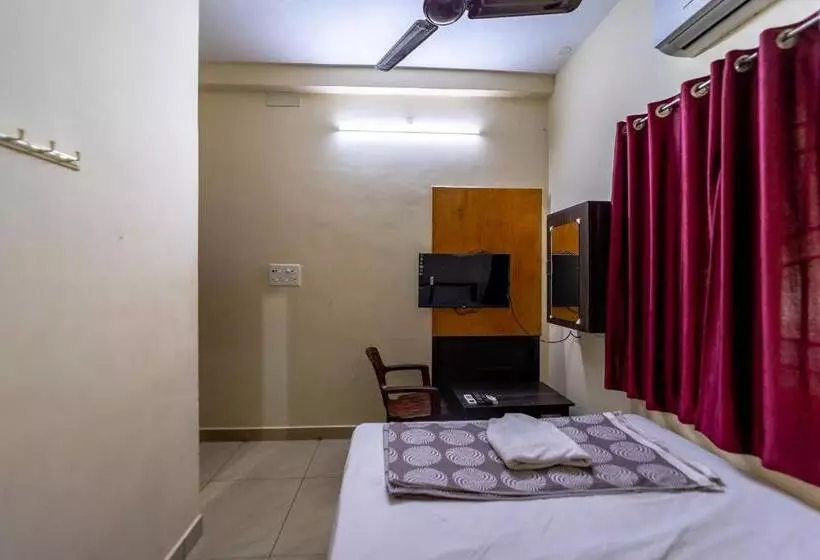 پانسیون Puducherry Residency