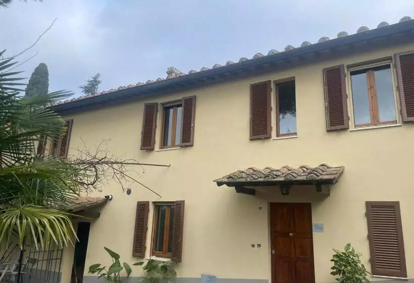پانسیون Villa Il Tufo