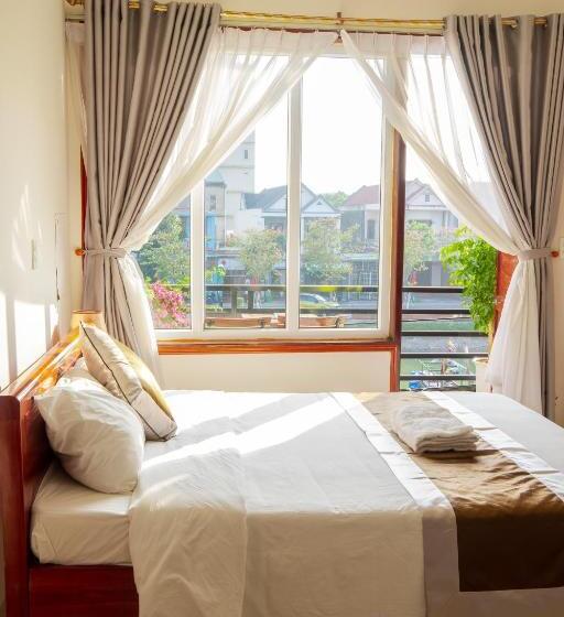 هتل Khách Sạn 68 đồng Hải