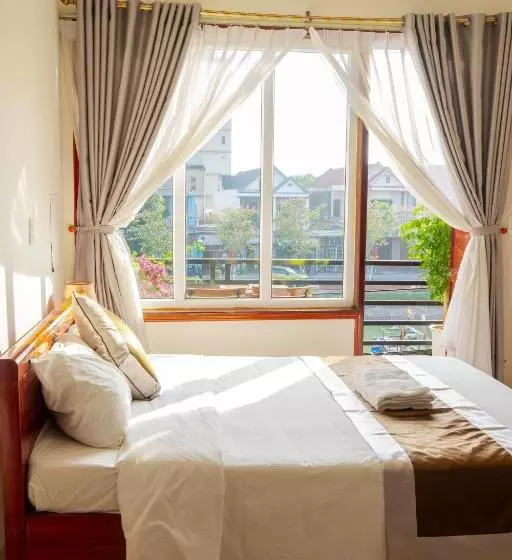 هتل Khách Sạn 68 đồng Hải