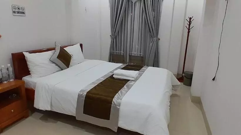 هتل Khách Sạn 68 đồng Hải