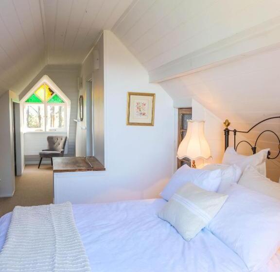 Отель Petana Farm Stay