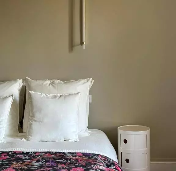 ペンション Château De Moulède