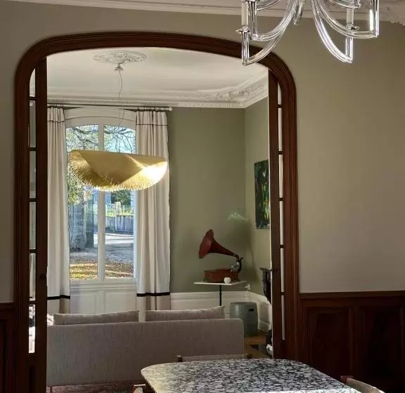 ペンション Château De Moulède