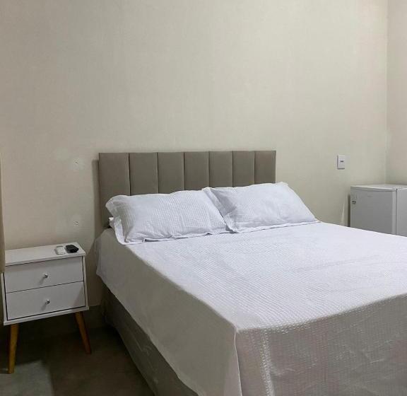 پانسیون Hospedagens Express Iii