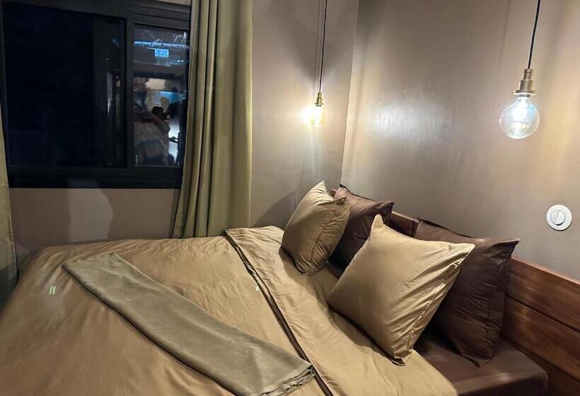 تختخواب و صبحانه N