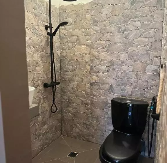 تختخواب و صبحانه N