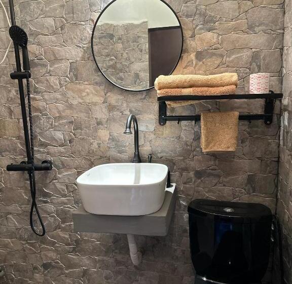 تختخواب و صبحانه N