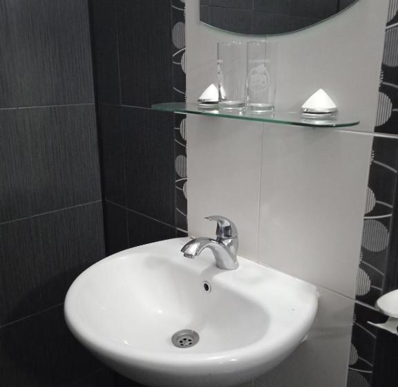 فندق къща за гости до 25 човека