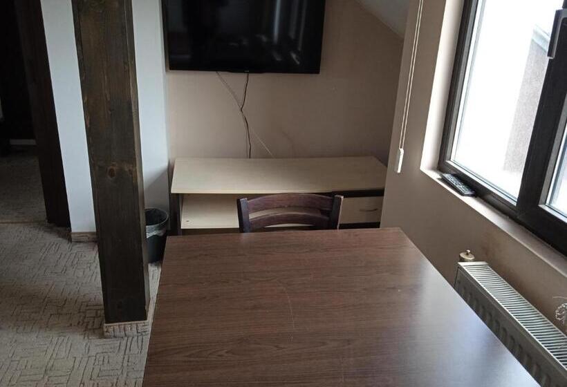 فندق къща за гости до 25 човека