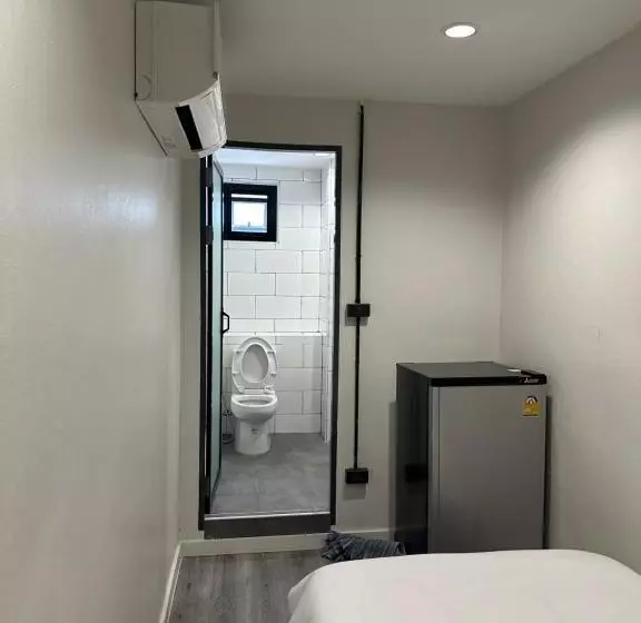 Hotelli Nadpob Station นัดพบสเตชั่น