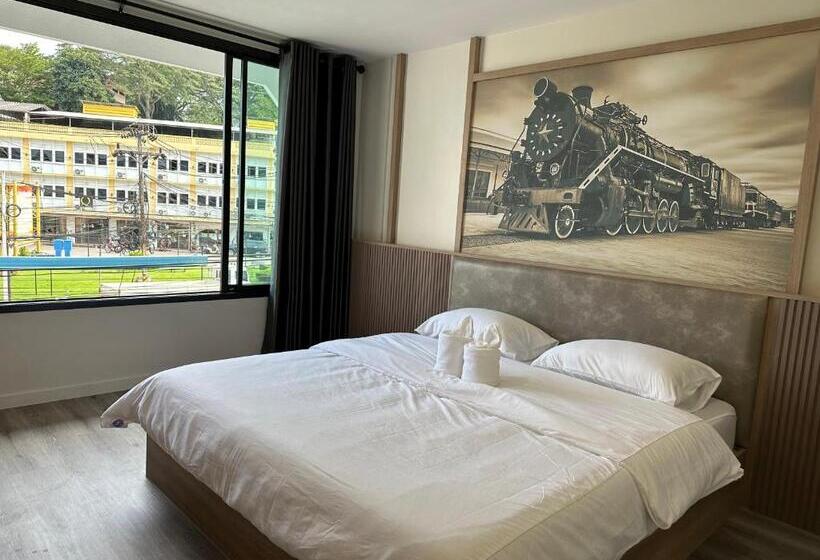 Hotel Nadpob Station นัดพบสเตชั่น