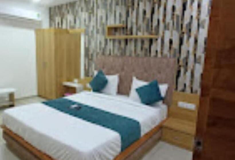 酒店 Rudra Palace , Anand