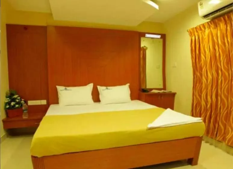 هتل Skylink Residency