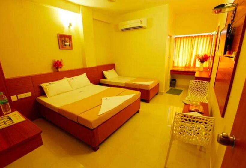 酒店 Skylink Residency