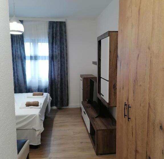 پانسیون Apartmani Mia