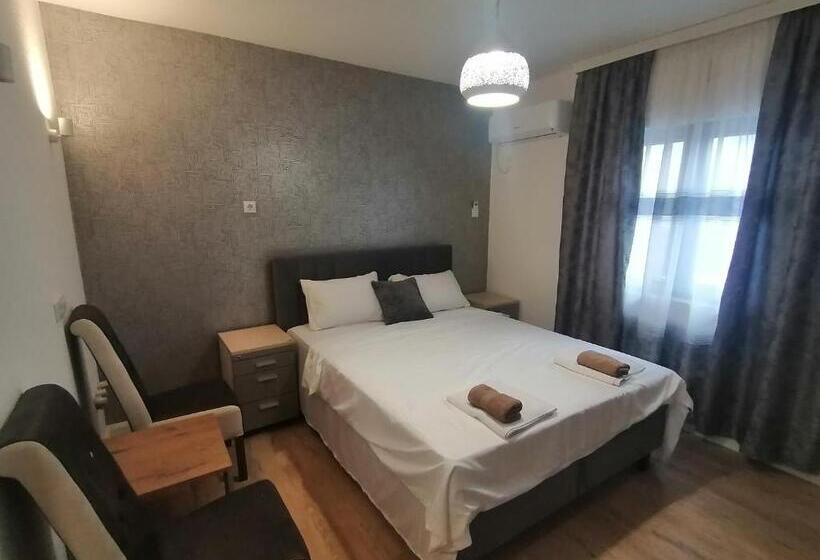 پانسیون Apartmani Mia