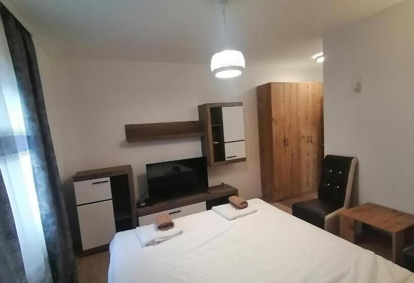 پانسیون Apartmani Mia