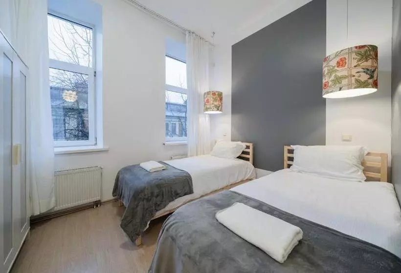 پانسیون Halės Self Check In Guest House