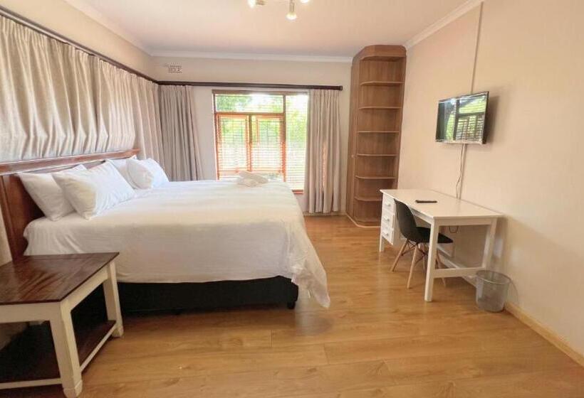 بنسيون Kabana Family Home And Guest House