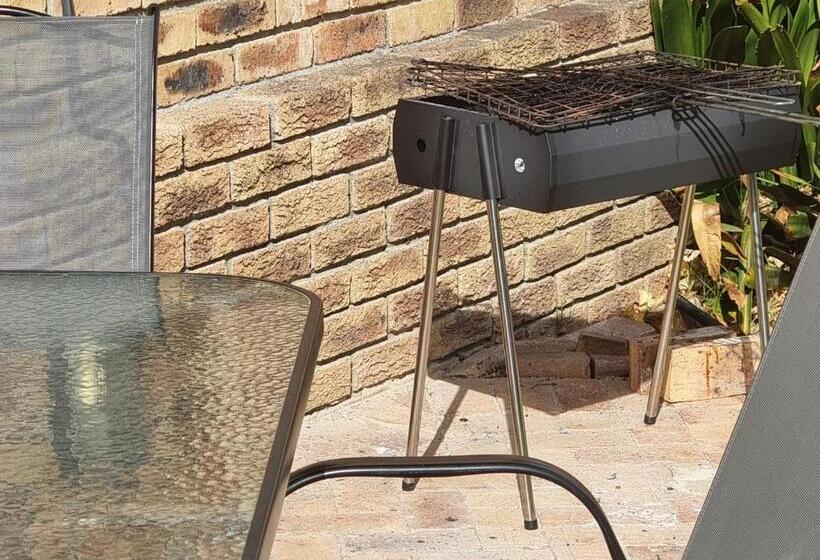 بنسيون Kabana Family Home And Guest House