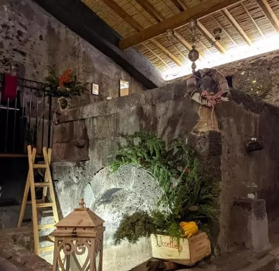 استراحتگاه Podere Dell Etna Segreta   Essential Nature