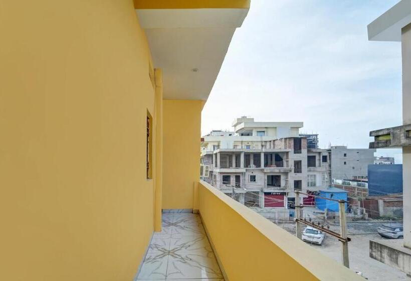 Spot On Hotel Royal Palace