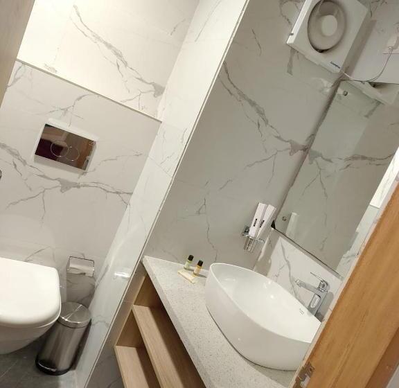 Aeraki Hotel Pvt. Ltd