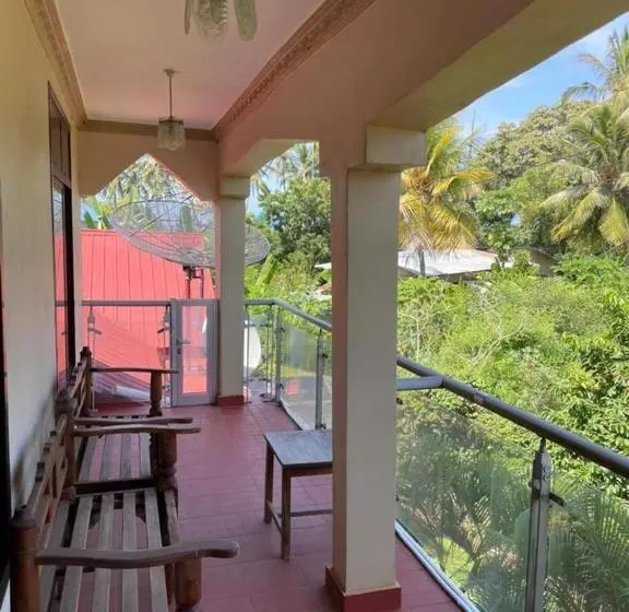 تختخواب و صبحانه Leisure House Fumba Bnb