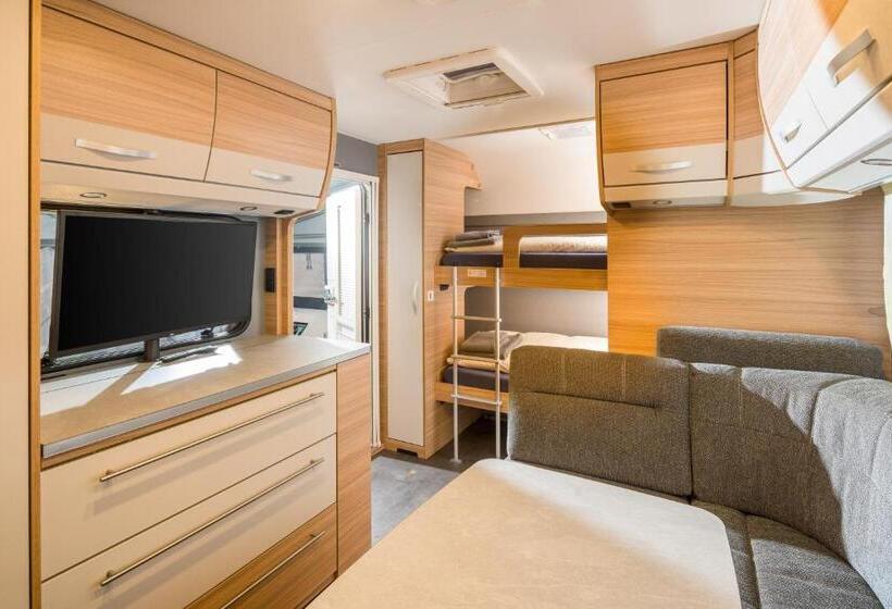 Caravan Hotel Am Gottesauer Schloss