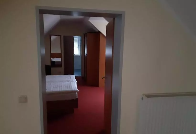 The Lodge Hotel By American Ease Grafenwoehr