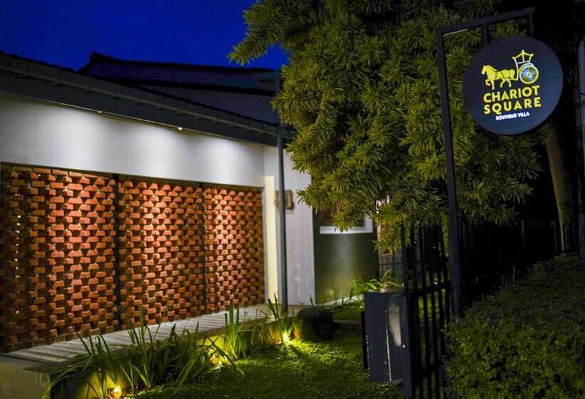 Hotel Chariot Square