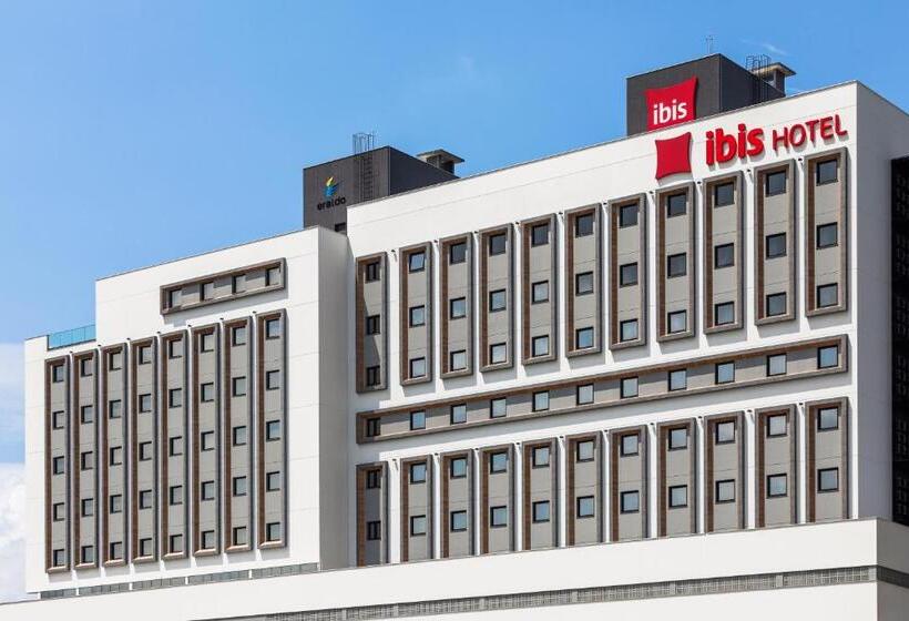 Отель Ibis Tubarão