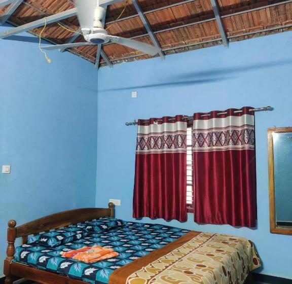 هتل Kenchas Beach Resort