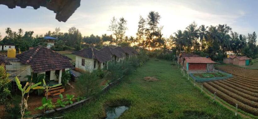 هتل Kenchas Beach Resort