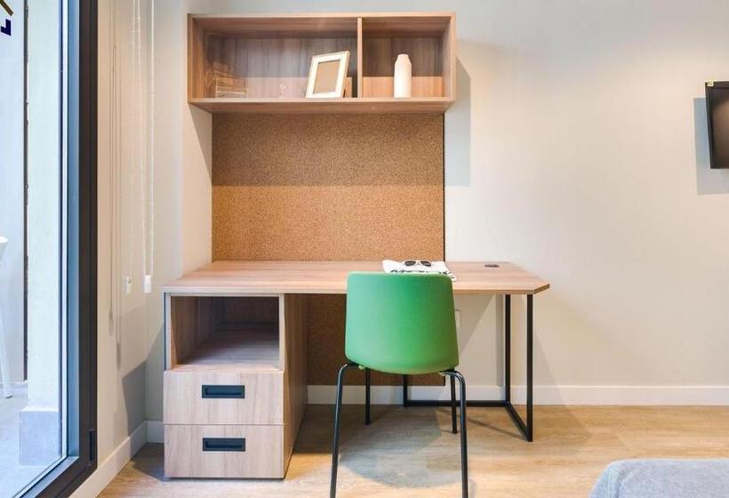 فندق Livensa Living Studios Valencia Viveros