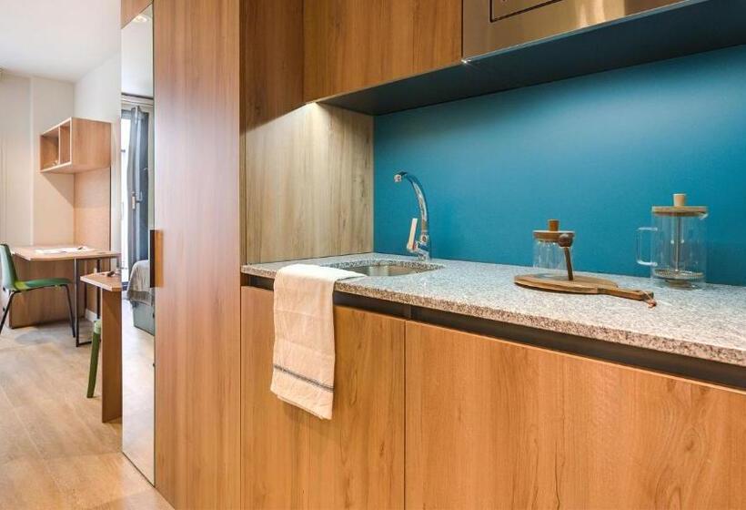 فندق Livensa Living Studios Valencia Viveros