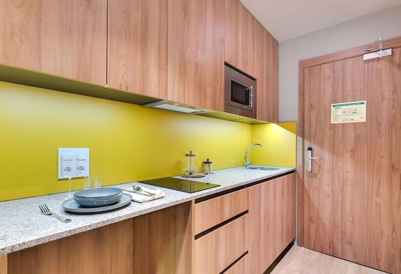 فندق Livensa Living Studios Valencia Viveros